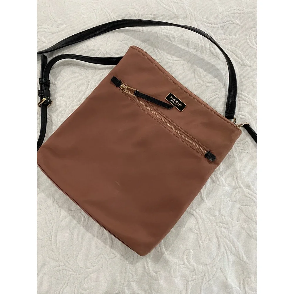 Kate Spade‎ Nylon Crossbody Bag Blush Pink Zip Close Casual Lightweight Purse
